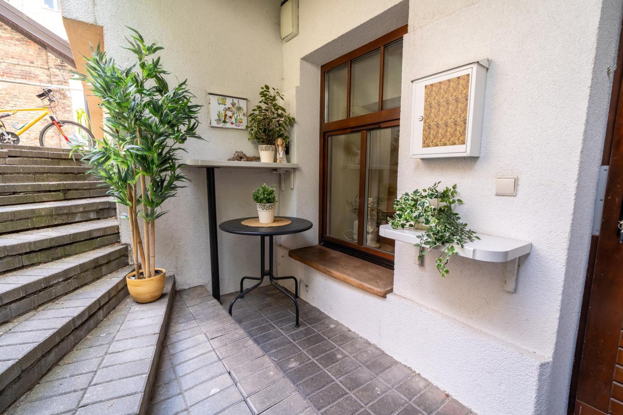 Cozy Suite With Inner Yard Vilna Exterior foto